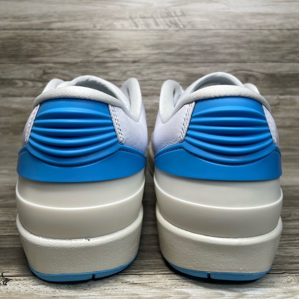 NEW Air Jordan 2 Retro Low UNC To Chicago Women's Size 9 DX4401-164 - Picture 5 of 7